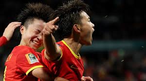 15亿英镑